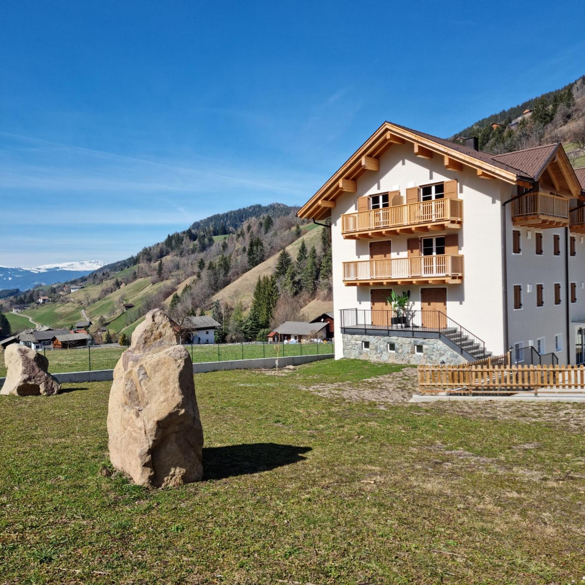 Residence Geisler Funes Funes  Exteriör bild